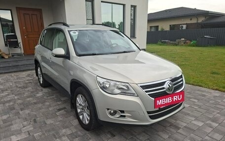 Volkswagen Tiguan I, 2010 год, 995 000 рублей, 2 фотография