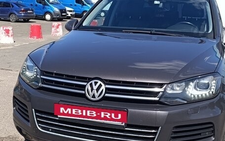 Volkswagen Touareg III, 2011 год, 1 950 000 рублей, 17 фотография
