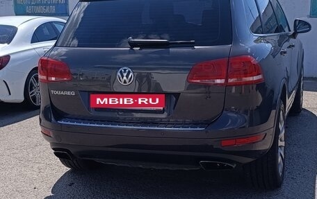 Volkswagen Touareg III, 2011 год, 1 950 000 рублей, 19 фотография