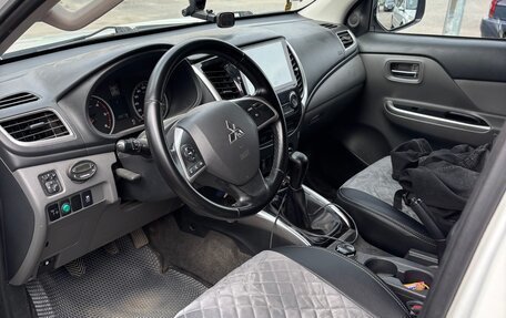 Mitsubishi L200 IV рестайлинг, 2015 год, 1 700 000 рублей, 9 фотография