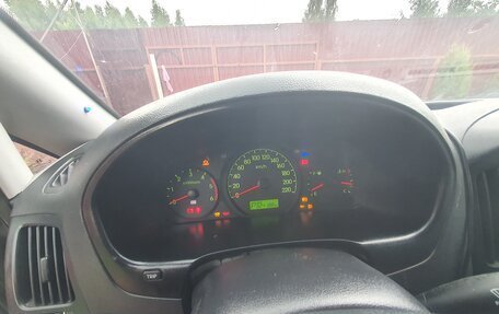 Hyundai Grand Starex Grand Starex I рестайлинг 2, 2012 год, 955 000 рублей, 13 фотография