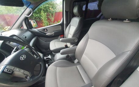 Hyundai Grand Starex Grand Starex I рестайлинг 2, 2012 год, 955 000 рублей, 14 фотография