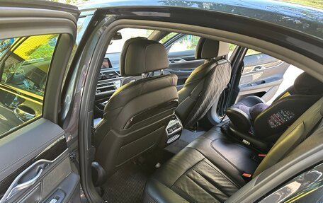 BMW 7 серия, 2018 год, 3 040 000 рублей, 11 фотография