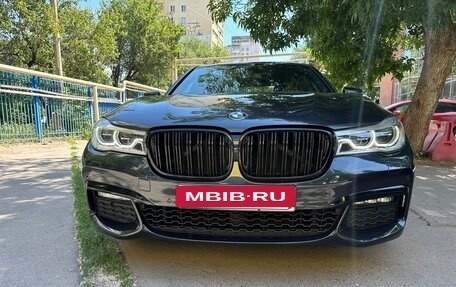 BMW 7 серия, 2018 год, 3 040 000 рублей, 2 фотография