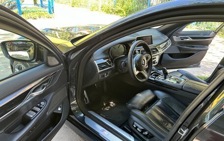 BMW 7 серия, 2018 год, 3 040 000 рублей, 14 фотография