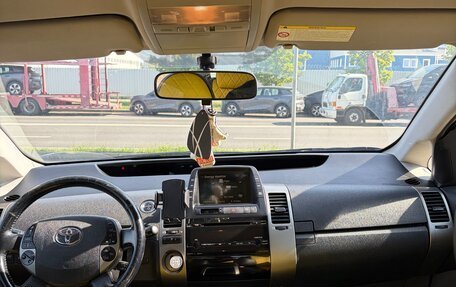 Toyota Prius, 2008 год, 650 000 рублей, 16 фотография