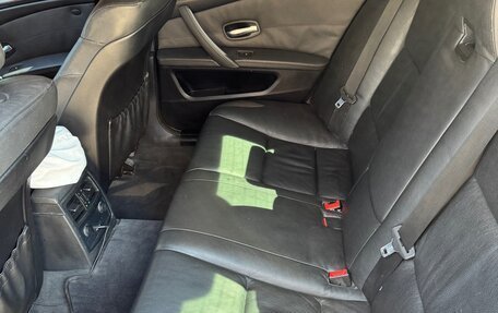 BMW 5 серия, 2008 год, 1 300 000 рублей, 3 фотография