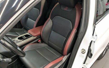 Geely Coolray I, 2022 год, 1 590 000 рублей, 13 фотография