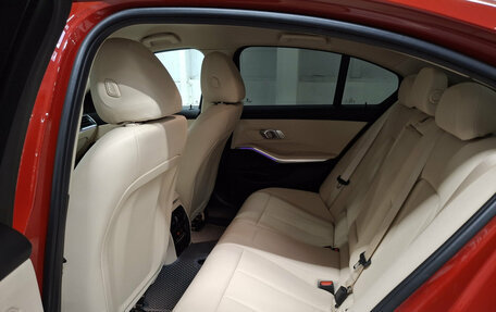 BMW 3 серия, 2021 год, 3 660 000 рублей, 15 фотография