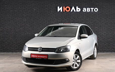 Volkswagen Polo VI (EU Market), 2011 год, 618 000 рублей, 2 фотография