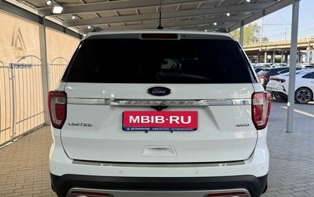 Ford Explorer VI, 2017 год, 2 399 000 рублей, 4 фотография