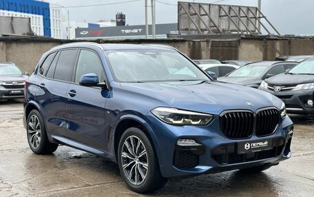 BMW X5, 2019 год, 6 149 000 рублей, 3 фотография