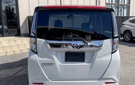 Toyota Roomy I, 2023 год, 964 000 рублей, 6 фотография