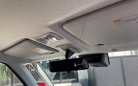 Toyota Roomy I, 2023 год, 964 000 рублей, 17 фотография