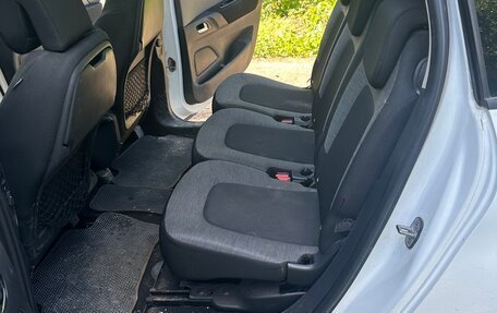 Citroen C4 Picasso II рестайлинг, 2017 год, 750 000 рублей, 8 фотография