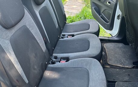 Citroen C4 Picasso II рестайлинг, 2017 год, 750 000 рублей, 13 фотография