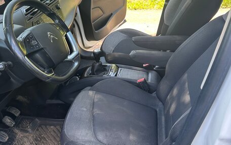 Citroen C4 Picasso II рестайлинг, 2017 год, 750 000 рублей, 5 фотография