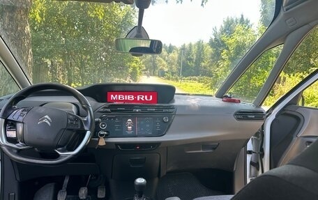 Citroen C4 Picasso II рестайлинг, 2017 год, 750 000 рублей, 4 фотография