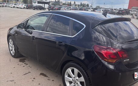 Opel Astra J, 2010 год, 500 000 рублей, 11 фотография