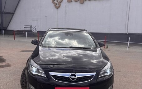 Opel Astra J, 2010 год, 500 000 рублей, 12 фотография