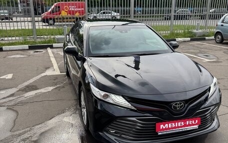 Toyota Camry, 2019 год, 2 500 000 рублей, 2 фотография