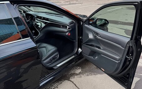 Toyota Camry, 2019 год, 2 500 000 рублей, 7 фотография