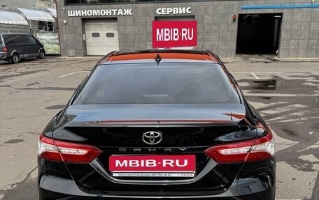 Toyota Camry, 2019 год, 2 500 000 рублей, 5 фотография