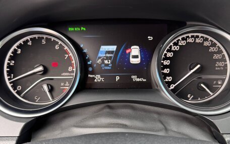 Toyota Camry, 2019 год, 2 500 000 рублей, 12 фотография