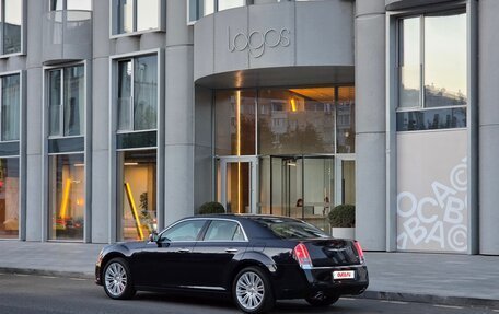 Chrysler 300C II, 2012 год, 1 850 000 рублей, 7 фотография