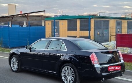 Chrysler 300C II, 2012 год, 1 850 000 рублей, 3 фотография
