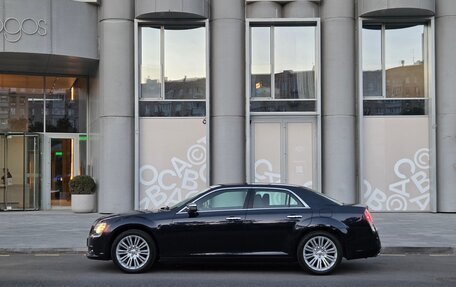 Chrysler 300C II, 2012 год, 1 850 000 рублей, 8 фотография