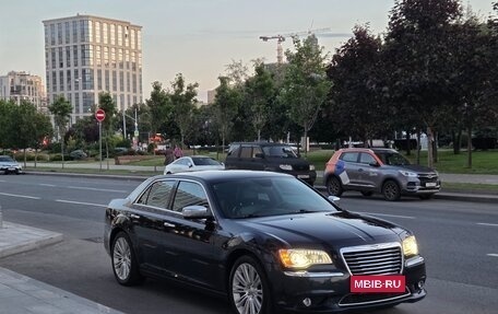 Chrysler 300C II, 2012 год, 1 850 000 рублей, 10 фотография