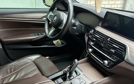 BMW 5 серия, 2018 год, 4 580 000 рублей, 10 фотография