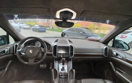 Porsche Cayenne III, 2011 год, 2 050 000 рублей, 10 фотография