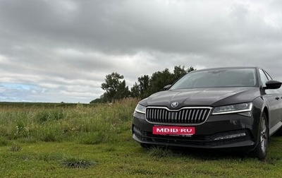 Skoda Superb III рестайлинг, 2021 год, 2 600 000 рублей, 1 фотография