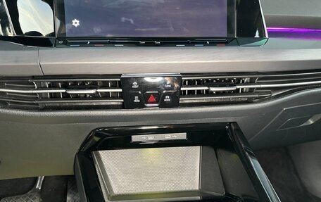Volkswagen Golf VIII, 2023 год, 2 840 000 рублей, 17 фотография