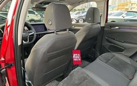 Volkswagen Golf VIII, 2023 год, 2 840 000 рублей, 21 фотография