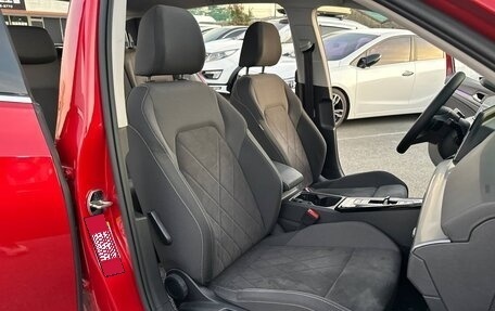 Volkswagen Golf VIII, 2023 год, 2 840 000 рублей, 29 фотография