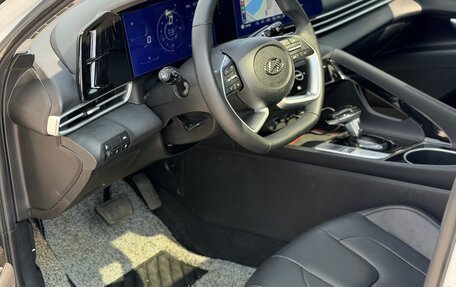 Hyundai Elantra, 2022 год, 2 200 000 рублей, 10 фотография
