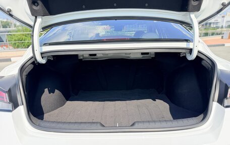 Hyundai Elantra, 2022 год, 2 200 000 рублей, 13 фотография