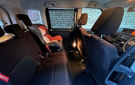 Toyota Roomy I, 2021 год, 1 150 000 рублей, 12 фотография
