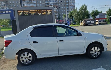 Renault Logan II, 2018 год, 580 000 рублей, 3 фотография