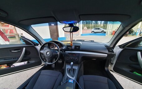 BMW 1 серия, 2010 год, 1 200 000 рублей, 12 фотография