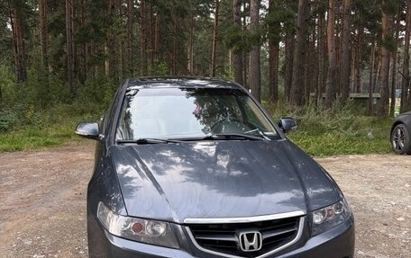 Honda Accord VII рестайлинг, 2004 год, 550 000 рублей, 2 фотография