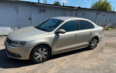 Volkswagen Jetta VI, 2013 год, 1 350 000 рублей, 2 фотография