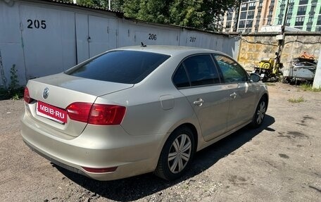 Volkswagen Jetta VI, 2013 год, 1 350 000 рублей, 5 фотография