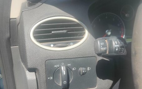 Ford Focus II рестайлинг, 2005 год, 340 000 рублей, 8 фотография