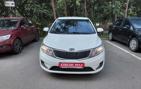 KIA Rio III рестайлинг, 2014 год, 860 000 рублей, 2 фотография