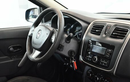 Renault Sandero II рестайлинг, 2017 год, 980 000 рублей, 13 фотография