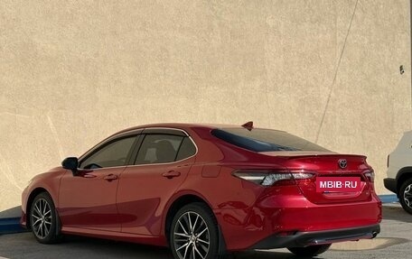 Toyota Camry, 2021 год, 3 230 000 рублей, 6 фотография